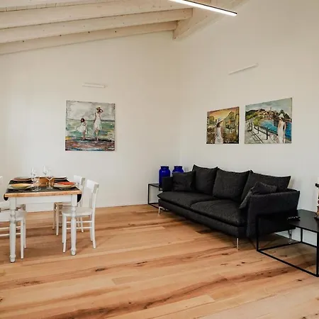 Ξενοδοχείο με διαμερίσματα Casa Olivi Μπαρντολίνο